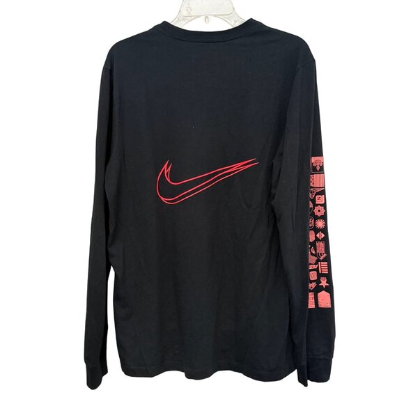 Nike Men's Sportswear Worldwide Long Sleeve Black Tee - Size Large - Picture 10 of 11
